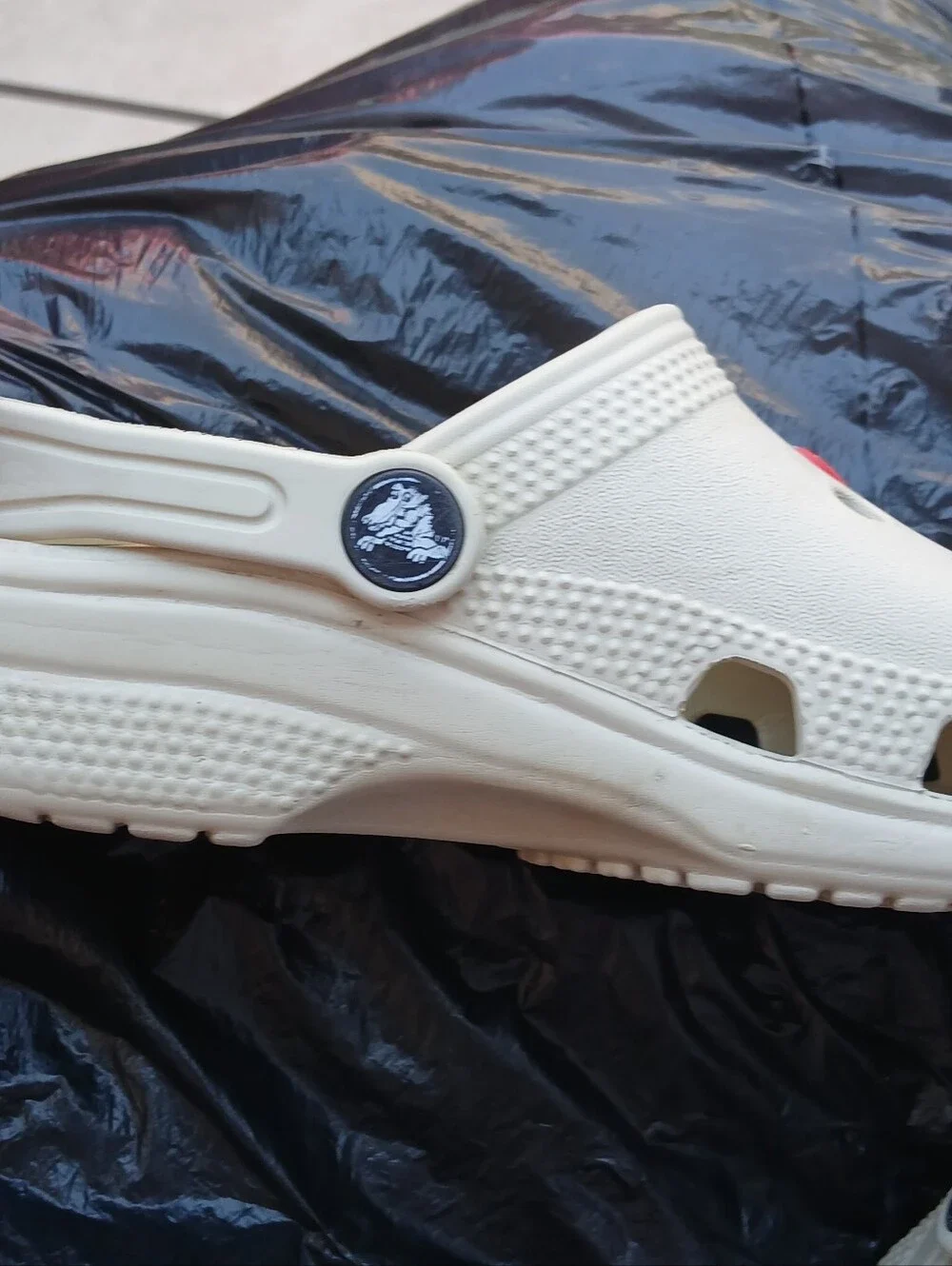 Crocs Kids Off White Classic Clogs | Sz C 13
